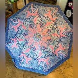 Beautiful Lilly Pulitzerer large umbrella